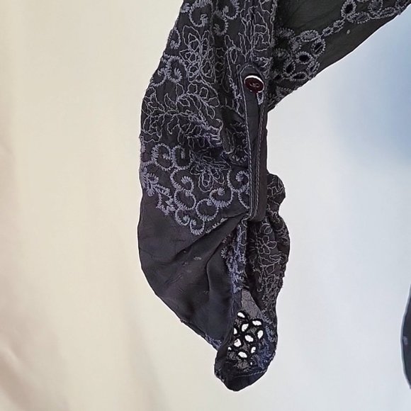 Johnny Was Embroidered Eyelet Lace Boho Tunic Black Size Small - Picture 8 of 11